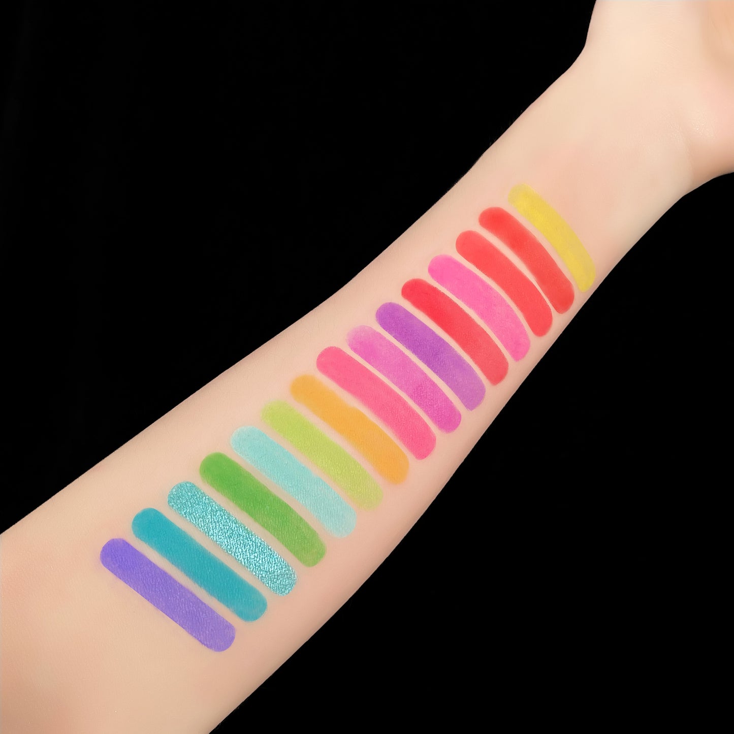 Eyeshadow Pallete Neon Party  Makeup Palette 15 Shimmer Glitter Matte Shades Matellic Nude Blendable Pigment